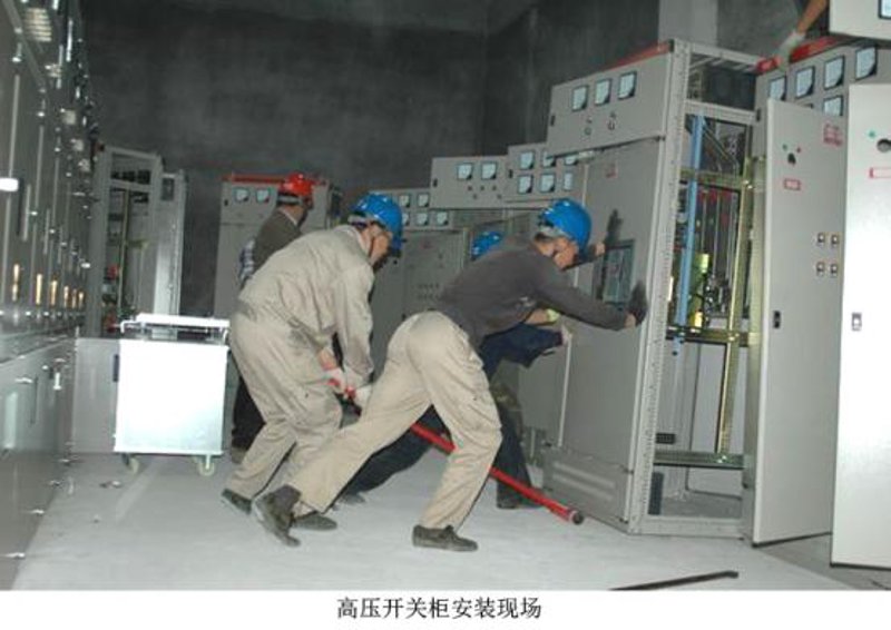 在众多企业选择食堂管理模式时,常常会面临一个抉择:是自行运营还是外包给专业公司?本文将从多个维度对比分析食堂承包服务的优势与劣势,帮助企业做出明智决策。